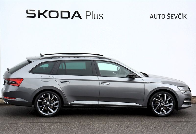 Škoda Superb (2024) Combi SportLine 2,0 TDI 147 kW - fotka 6 z 25
