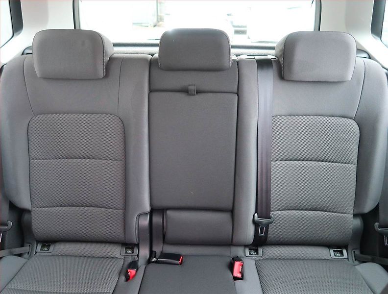 Volkswagen Golf Sportsvan (2014) 1.6 TDI, Navi, Park. senzory - fotka 10 z 16