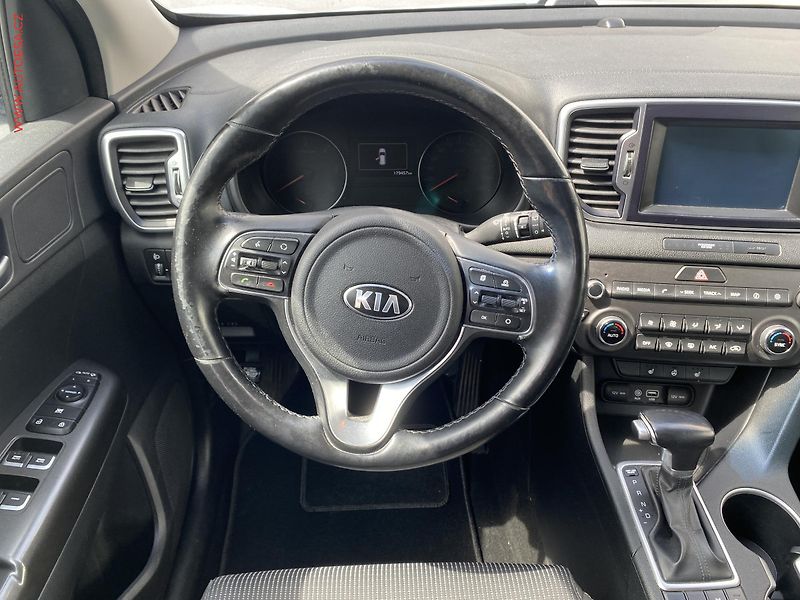 Kia Sportage (2018) 2.0 CRDi 4x4, ČR, AT, navi - fotka 11 z 16