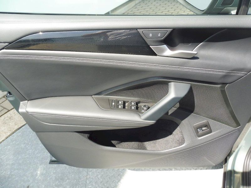 Volkswagen Tiguan (2025) People 1,5 eTSI 96kW mHEV DSG - fotka 19 z 29