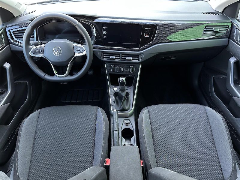 Volkswagen Taigo 1.0TSi 95PS App-Connect VÝHŘEV - fotka 31 z 37