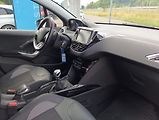 Peugeot 2008 (2018) ALLURE 130k MAN6 - náhled 20