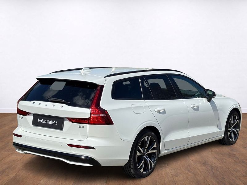 Volvo V60 PLUS DARK B4,FULL LED,ACC - fotka 5 z 23