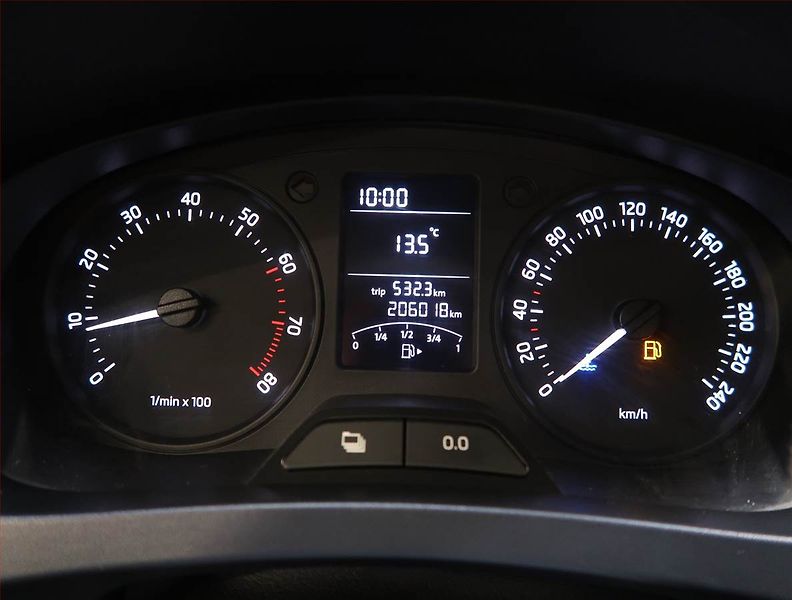 Škoda Rapid (2013) 1.2 TSI, ČR,1.maj - fotka 11 z 16