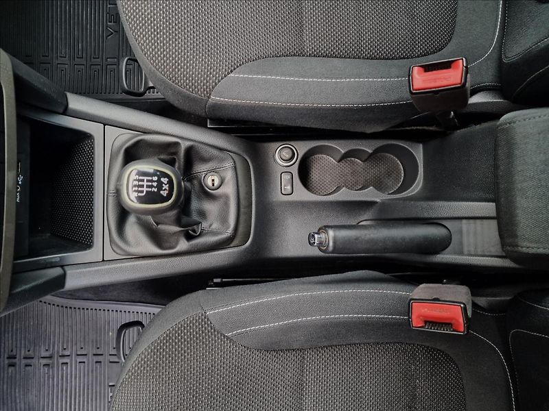 Škoda Yeti 2.0TDI 4x4 Style Outdoor, ČR - fotka 35 z 50