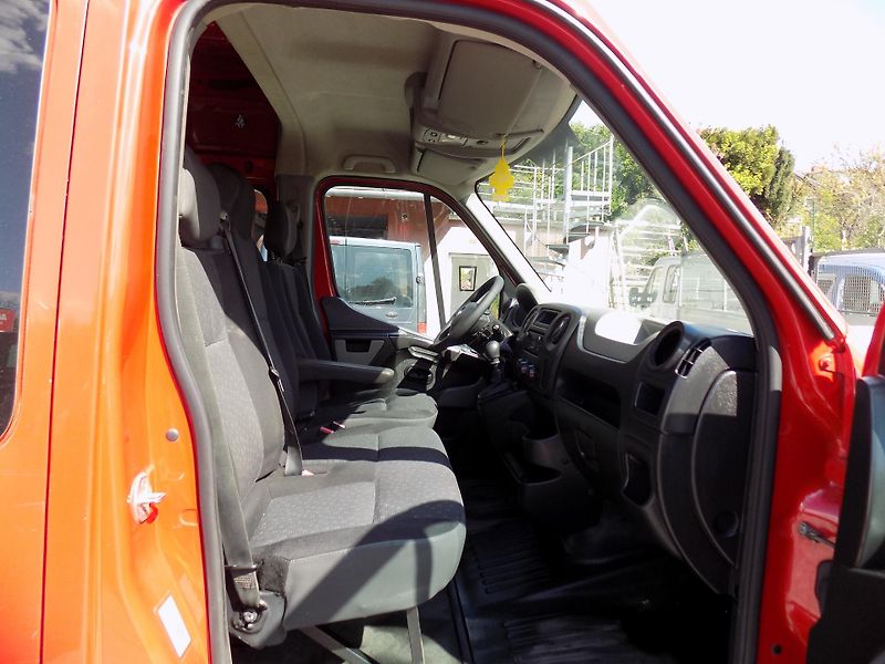 Opel Movano 2,3 CDTI 120 KW L2H2 DC, 7 SED - fotka 28 z 39