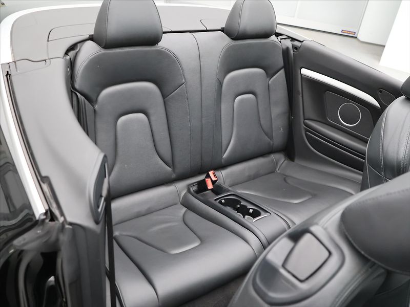 Audi A5 3,0 TDI 176kW quattro S-line - fotka 21 z 41