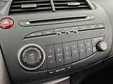 Honda Civic (2008) 1.4 i-DSI, po STK, servisované - náhled 17