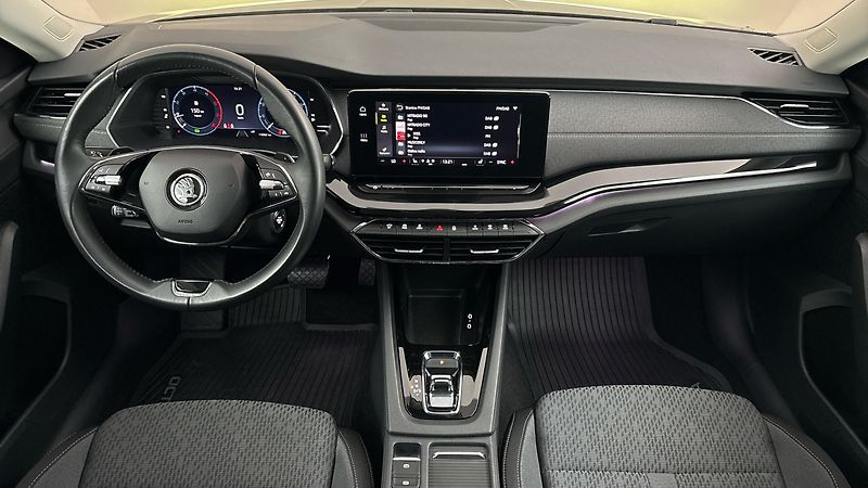 Škoda Octavia 2.0 TDI DSG Style Combi - fotka 8 z 26