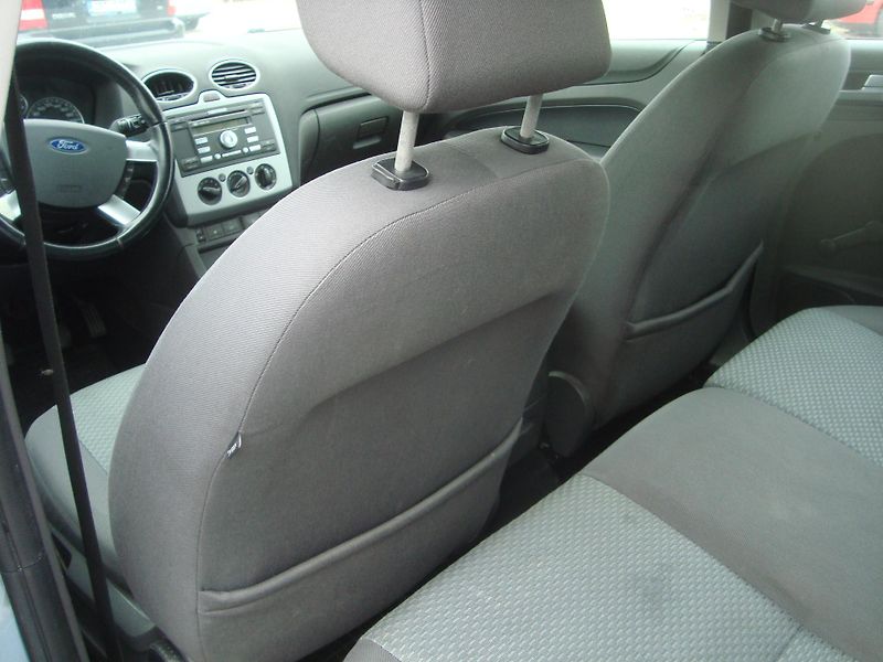 Ford Focus (2003) 1,6TDCI - fotka 9 z 19