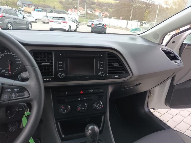 Seat Leon 1,2 TSI,77KW,SERVISKA,KLIMA, - fotka 13 z 41