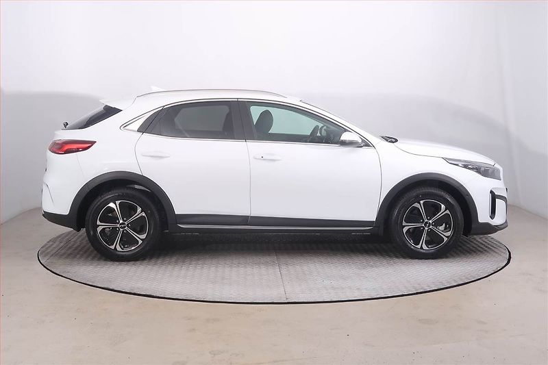 Kia XCeed (2025) Plug-in-Hybrid, DPH, Navigace - fotka 6 z 25