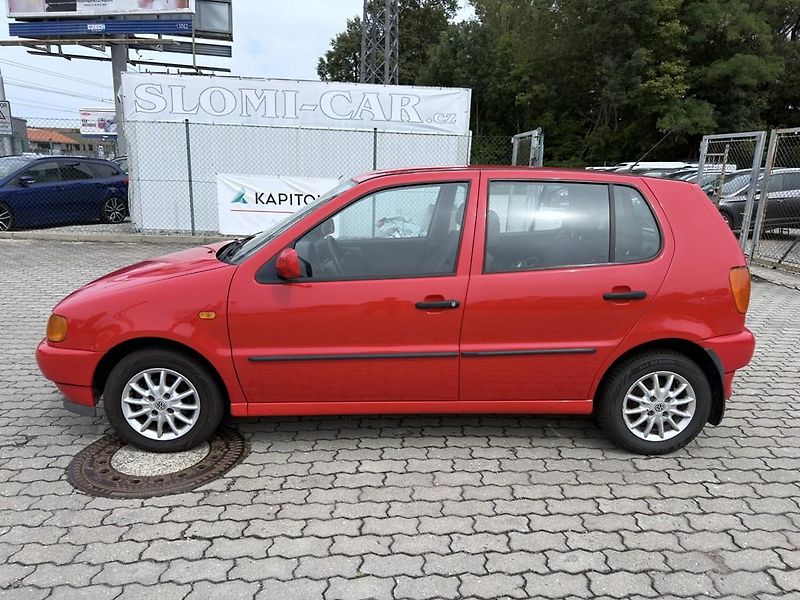 Volkswagen Polo 1.6i 55 kW automat, serviska - fotka 3 z 20