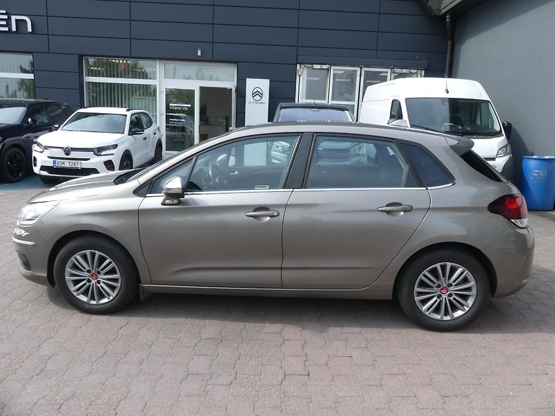 Citroën C4 (2016) 1,2 PureTech 110 MAN5 - fotka 7 z 18
