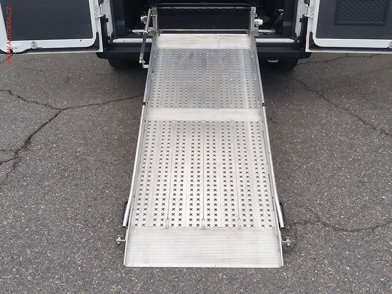 Fiat Ducato (2019) 2.3MJT L2H2 9míst, AC, 103kW - fotka 9 z 21