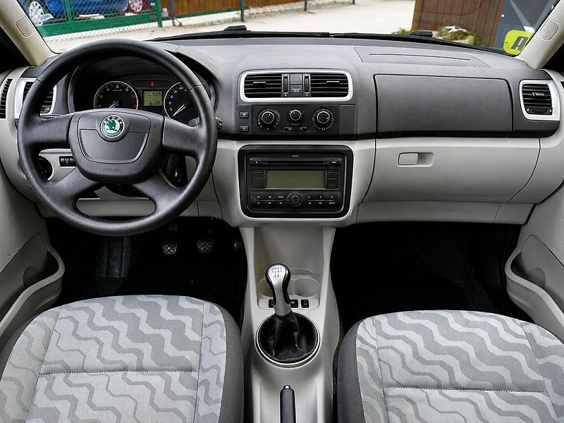 Škoda Fabia Combi 1,2 HTP (51kW)*KLIMA* - fotka 8 z 16