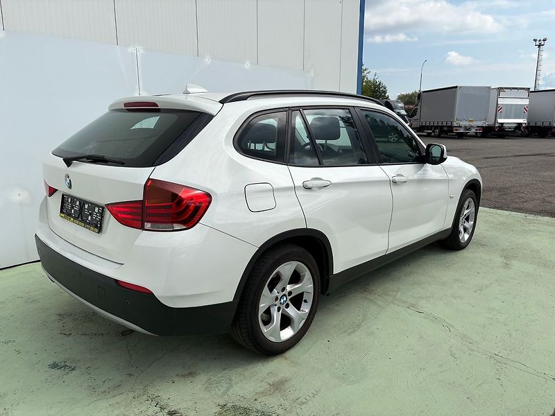 BMW X1 18i, 110kW, sDrive, Automat - fotka 2 z 21