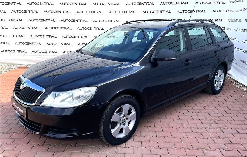 Škoda Octavia 1,4 TSi,90kW,serv.kn. - fotka 3 z 19