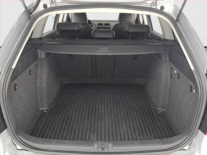 Škoda Octavia (2012) Laurin&Klement 2.0 TDI - fotka 14 z 23