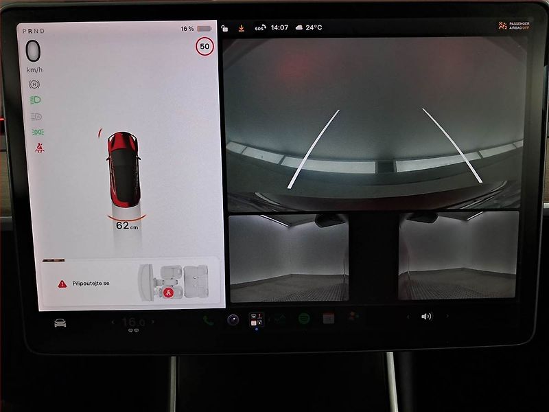 Tesla Model 3 (2019) Performance 78kWh, SoH 86% - fotka 16 z 22