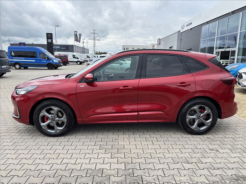 Ford Kuga 1,5 EcoBoost 111kW ST-Line X - fotka 2 z 40
