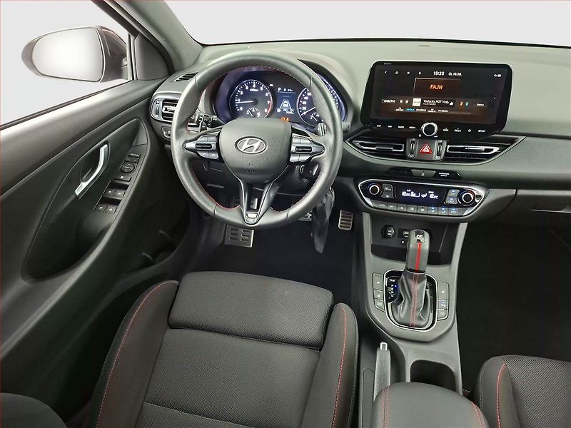 Hyundai i30 (2023) N-Line 1.5 T-GDI MHEV - fotka 7 z 17