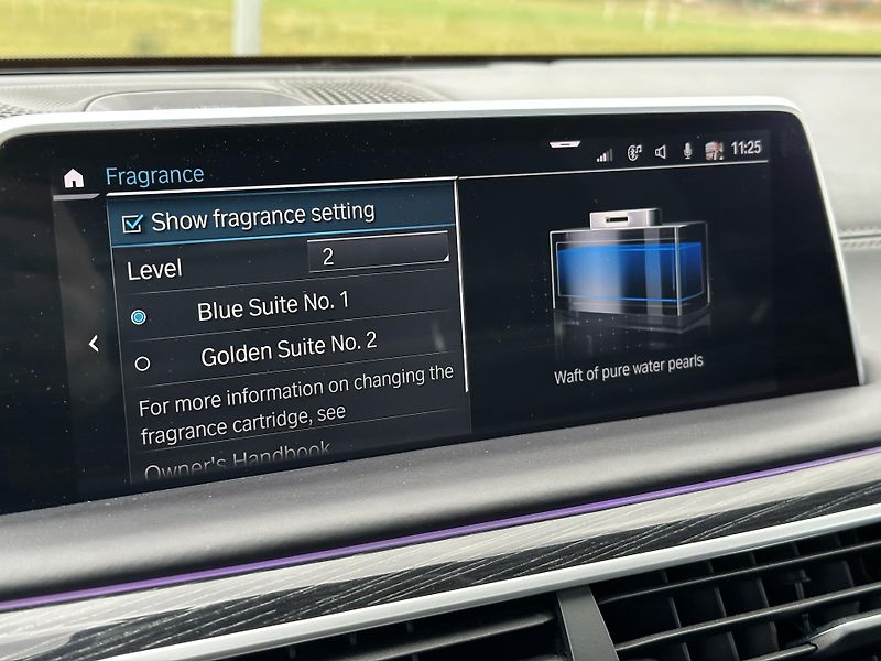 BMW Řada 7 (2019) BMW 745Le xDrive LONG aut. ser - fotka 42 z 57