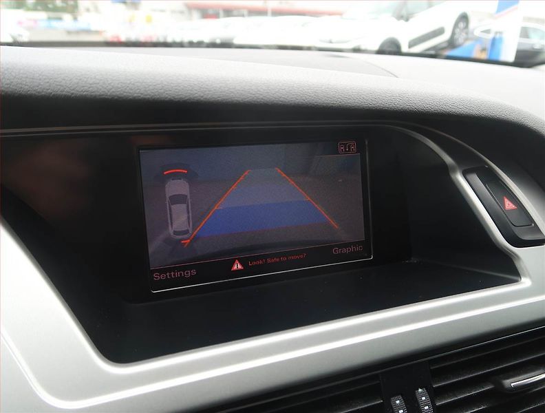 Audi A4 (2010) 3.0 TDI, 4X4, Automat - fotka 19 z 19