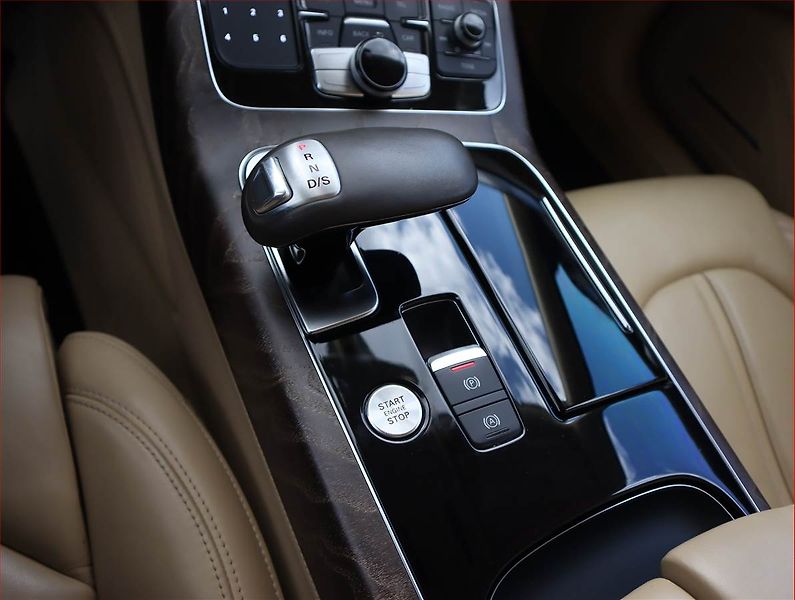 Audi A8 (2014) S-Line 3.0 TDI, 4X4, Automat - fotka 17 z 26