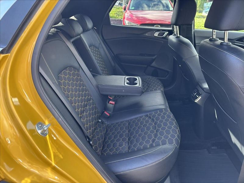 Kia XCeed 1,5 TGDi Spring Edition ZÁRUKA - fotka 15 z 46