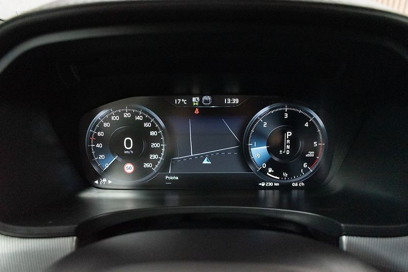 Volvo V90 D5 AWD R-DESIGN*HARMAN/KARDON* - fotka 23 z 42