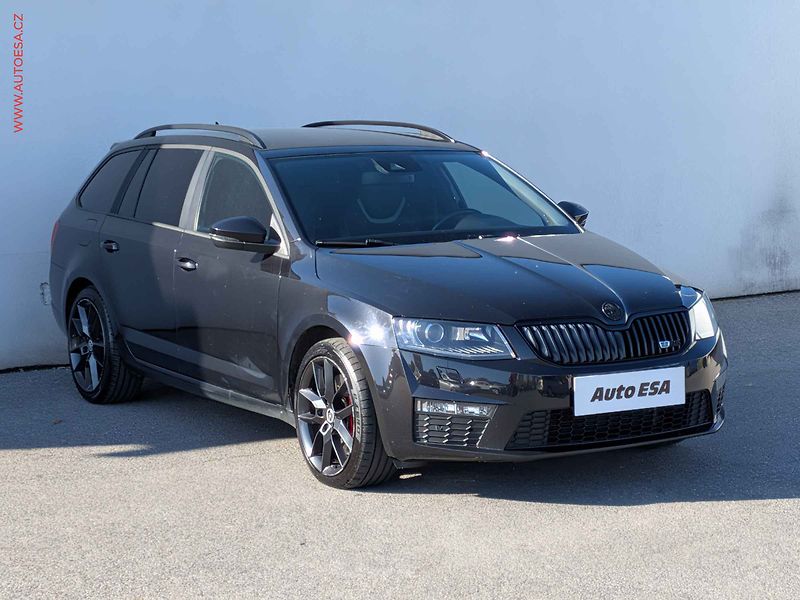 Škoda Octavia (2014) 2.0 TDi, RS, DSG, bixen, navi - fotografie inzerátu