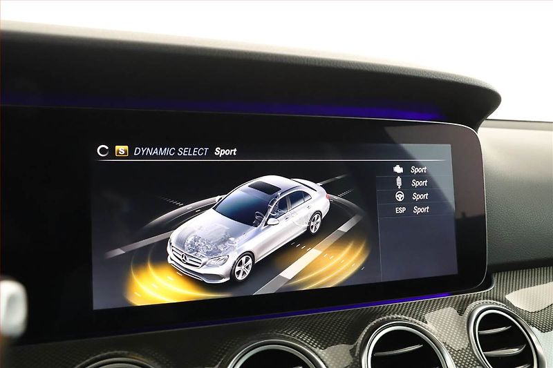 Mercedes-Benz Třídy E (2019) E 200 d - fotka 15 z 20