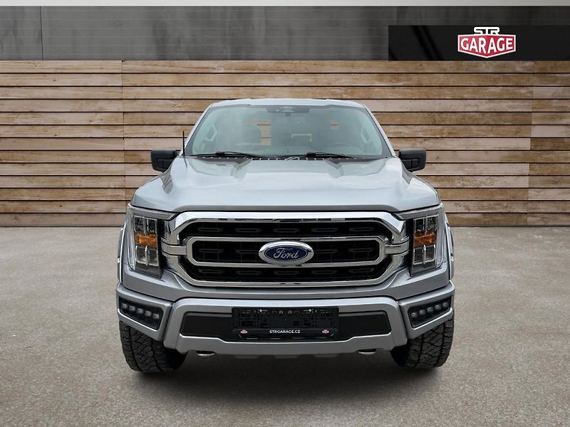 Ford F-150 (2021) + ROUGH COUNTRY + V8 + 6 míst  - fotka 8 z 20