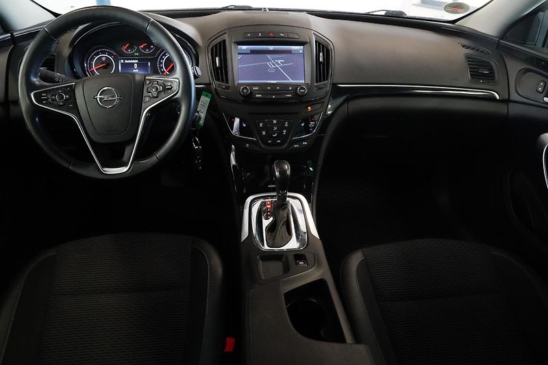 Opel Insignia - fotka 5 z 6