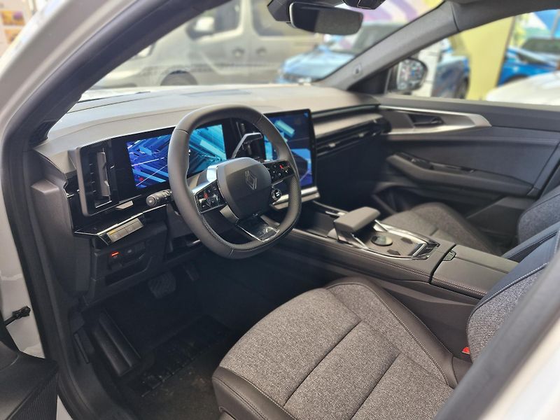 Renault Austral (2026) techno mild hybrid 150 auto - fotka 7 z 9