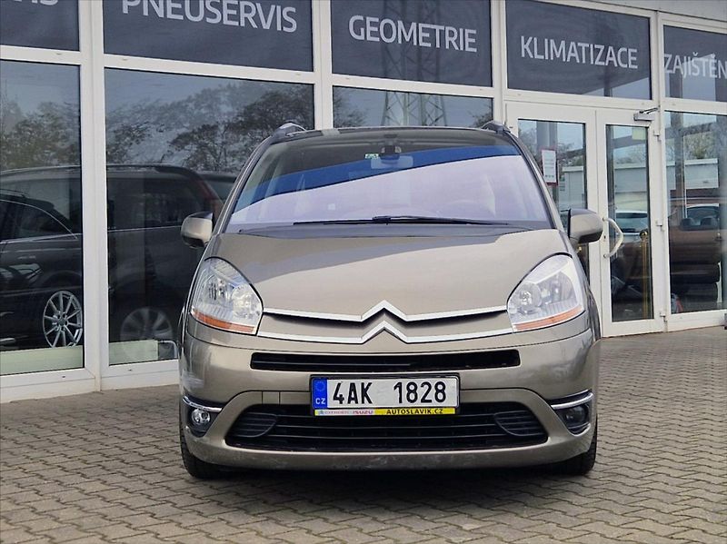 Citroën C4 Picasso 1,6 HDi 80kW AUTOKLIMA 7MIST - fotka 8 z 23