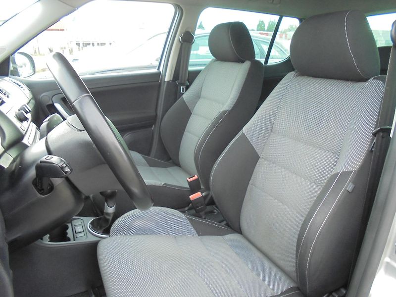 Škoda Fabia (2009) 1.2 SPORT-A/C-ČR-ALU-SERVISKA - fotka 10 z 11