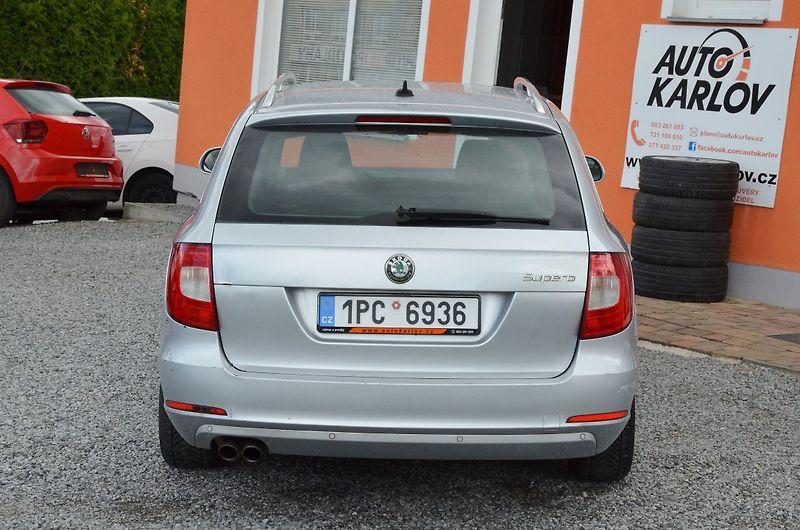 Škoda Superb (2011) 2.0 TDi 103kW AMBITION - fotka 5 z 31