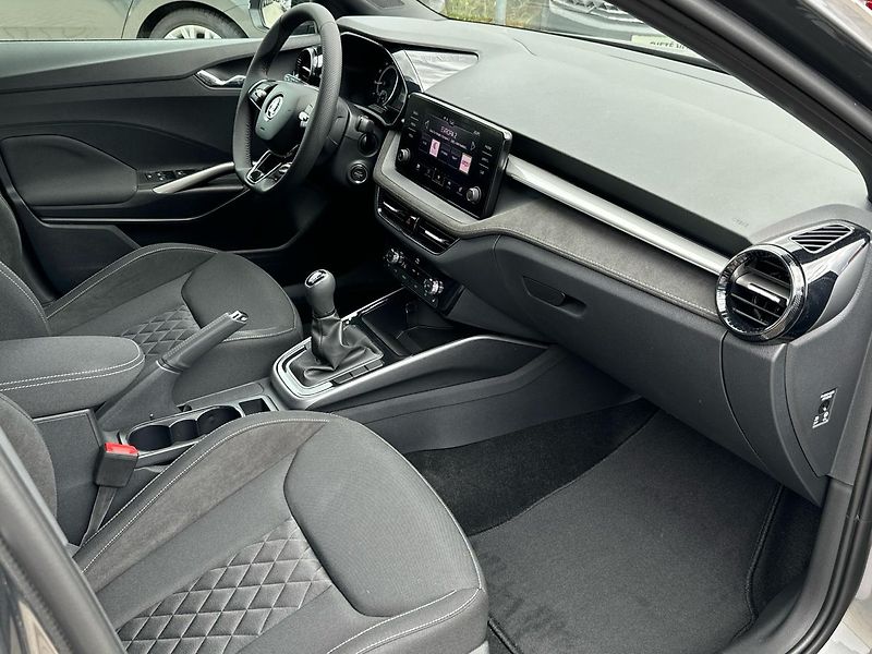 Škoda Fabia Style 1.0 TSI 6MP - fotka 12 z 17