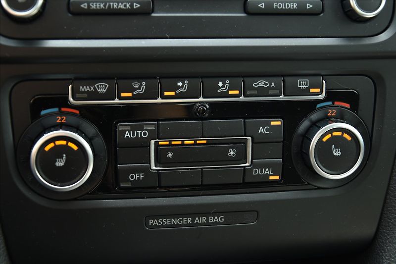 Volkswagen Golf 1.2 TSI 77kW TREND SERVIS. KN. - fotka 18 z 20