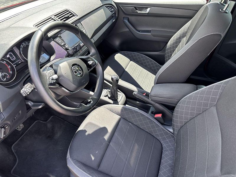 Škoda Fabia (2022) Combi 1.0 TSI Ambition - fotka 7 z 29