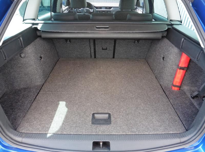Škoda Octavia III Combi 2.0 TDi Style Navi - fotka 7 z 11