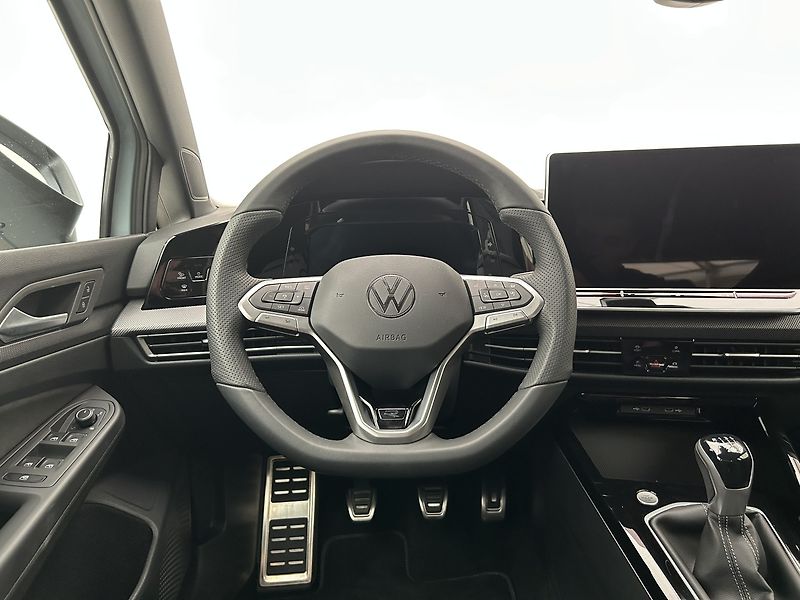 Volkswagen Golf 1.5 TSI R-Line - fotka 5 z 30