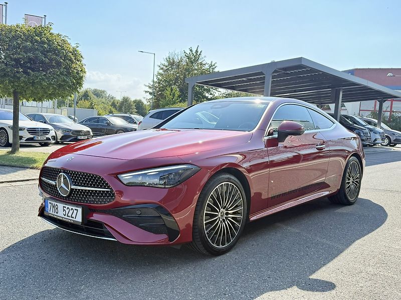 Mercedes-Benz CLE 300 4MATIC kupé Linie AMG - fotka 4 z 46