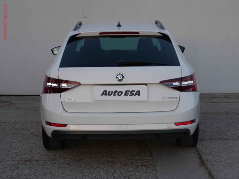 Škoda Superb (2017) 2.0 TDi, 2.maj,ČR, Bixen - fotka 5 z 18