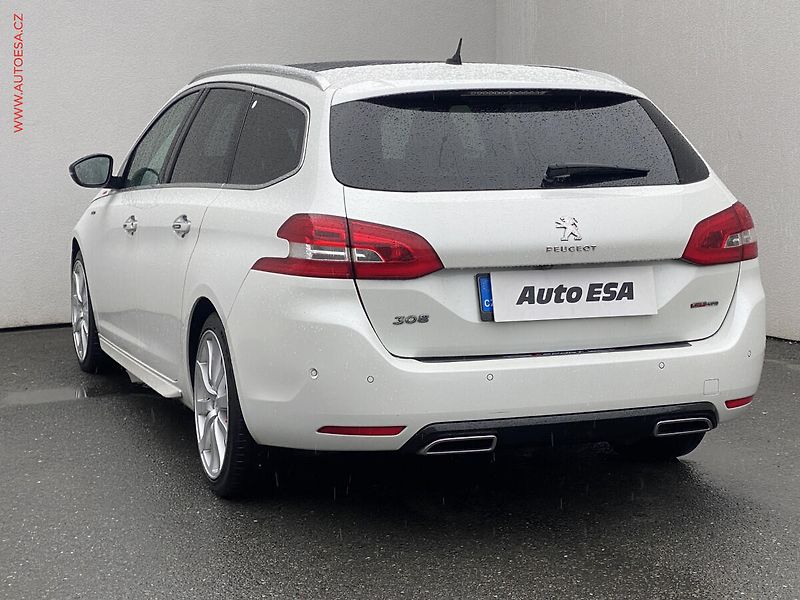Peugeot 308 (2015) 2.0HDi, AC, LED, navi - fotka 6 z 16