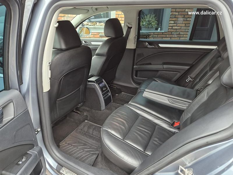 Škoda Superb (2012) 2.0TDi 125KW ELEGANCE XENON - fotka 38 z 50