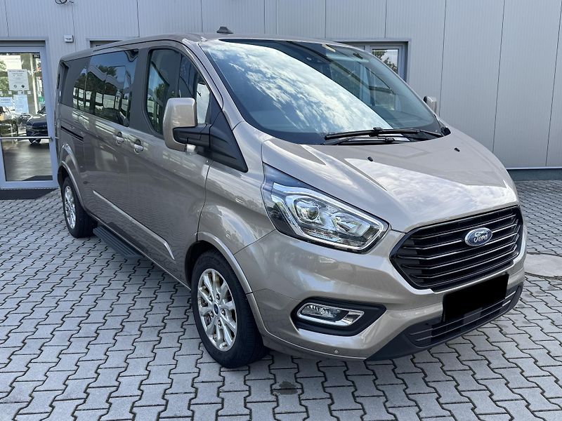 Ford Tourneo Custom (2021) 2,0 ECOBLUE HYBRID L2 - fotka 3 z 25