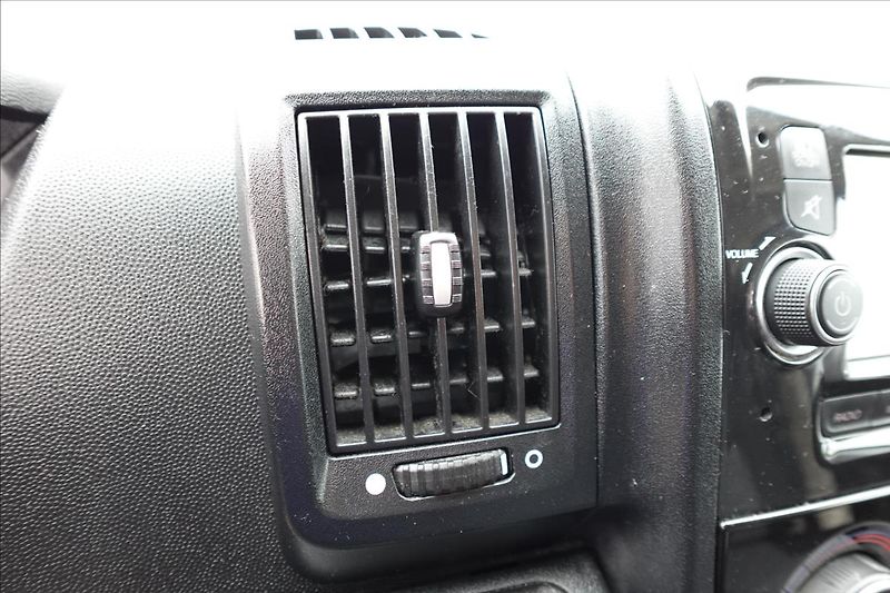Fiat Ducato 2,3 JTD  L4H2 CHLAĎÁK DO 4°C K - fotka 35 z 37